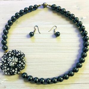 Stunning Magnetic Clasp Necklace with Earrings